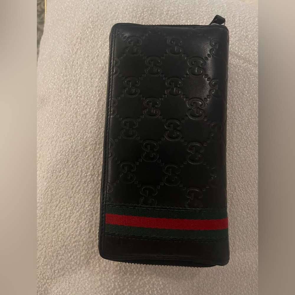 Gucci Black Leather Wallet with Red and Green Stripe - Picture 2 of 9